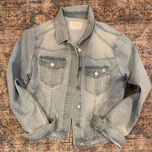 Light weight distressed jean jacket size Large